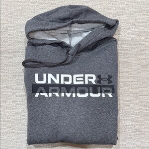 Under Armour Gray Loose Fit Hoodie Logo Pullover Men’s Small or women’s medium